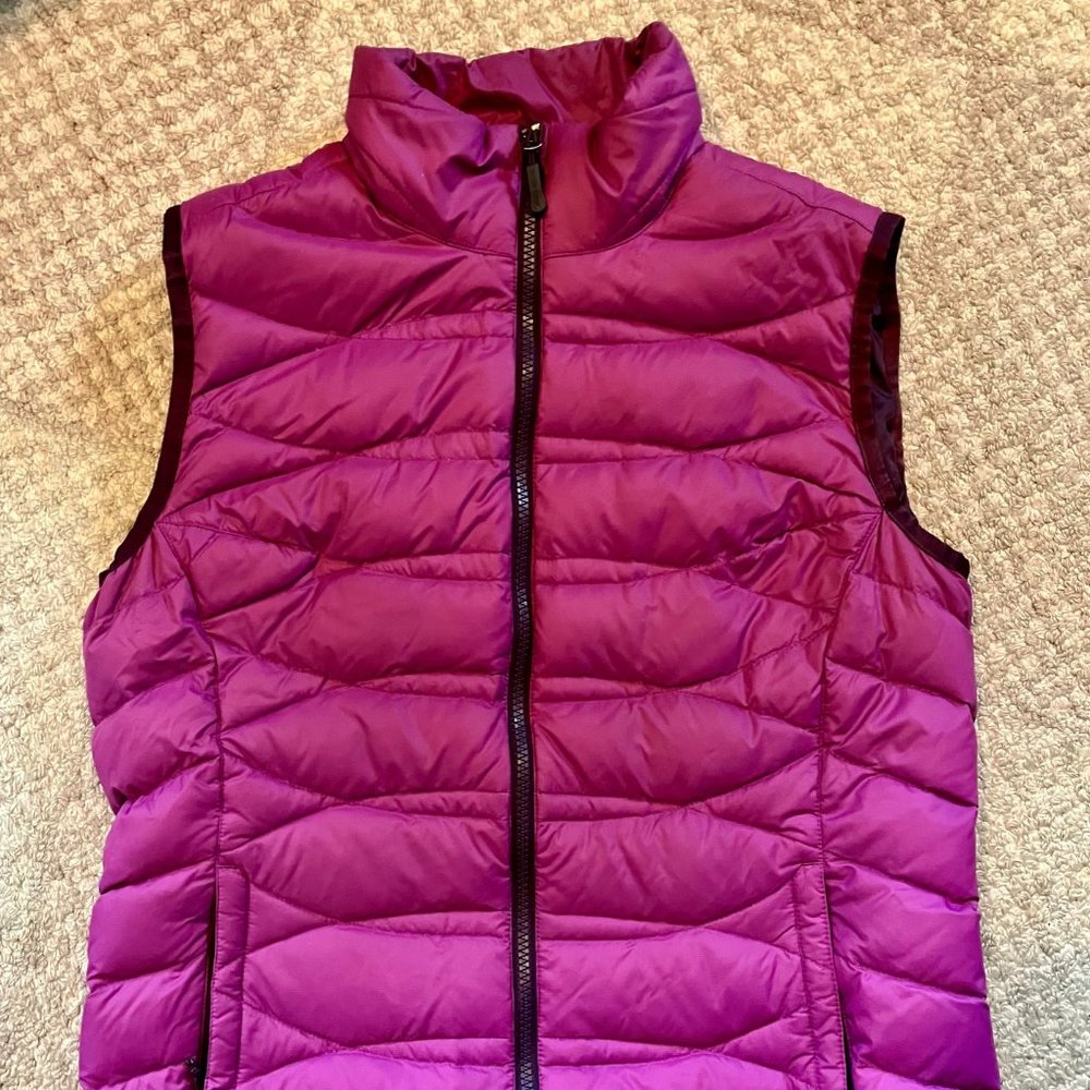 Eddie Bauer medium purple vest